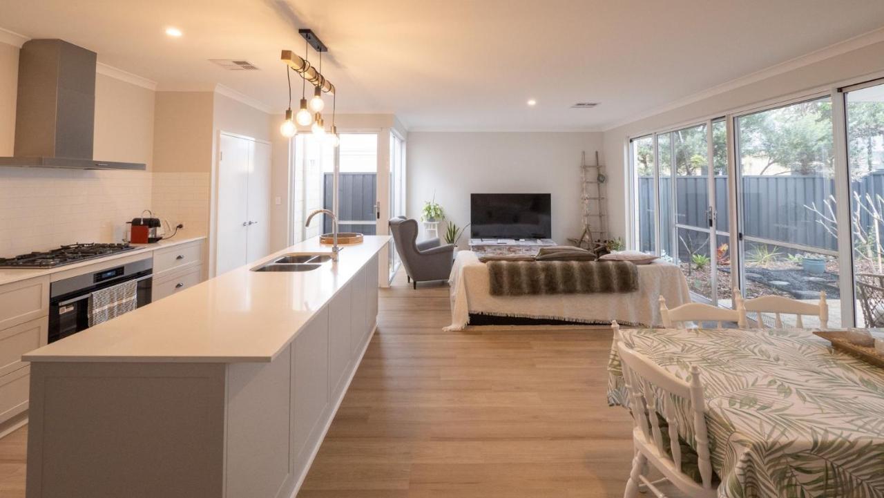 Serenity By The Sea Busselton Exterior photo